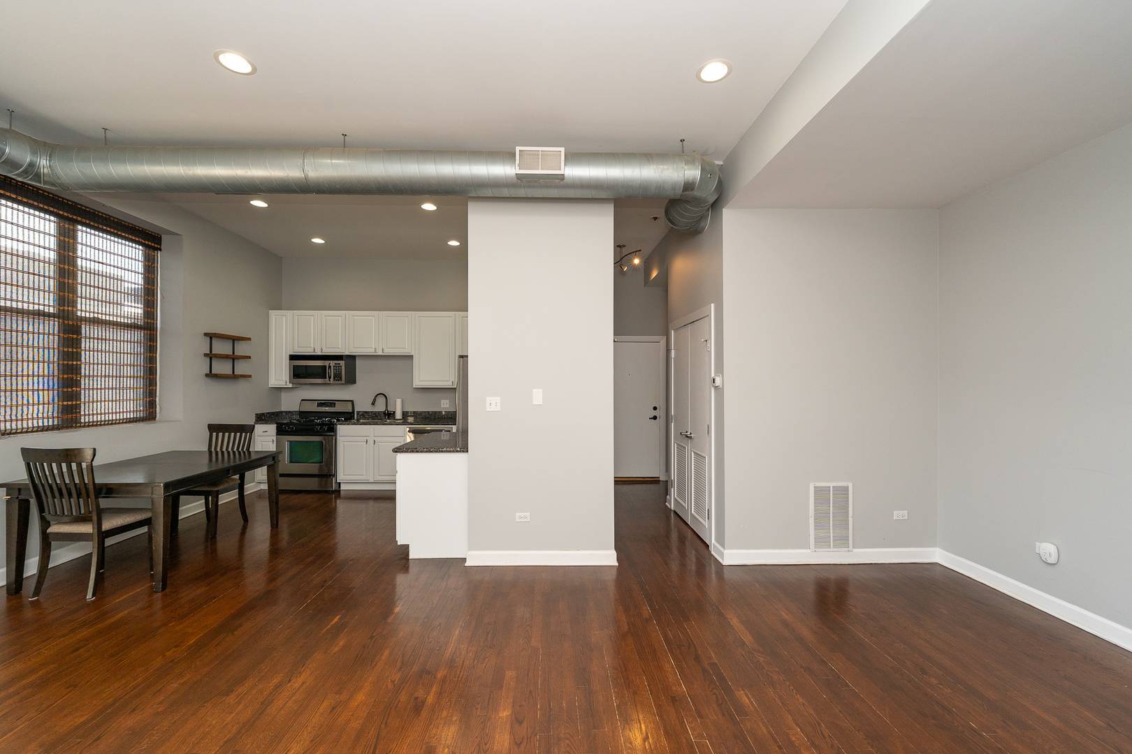 Chicago, IL 60642,1560 W Wabansia Avenue #2E