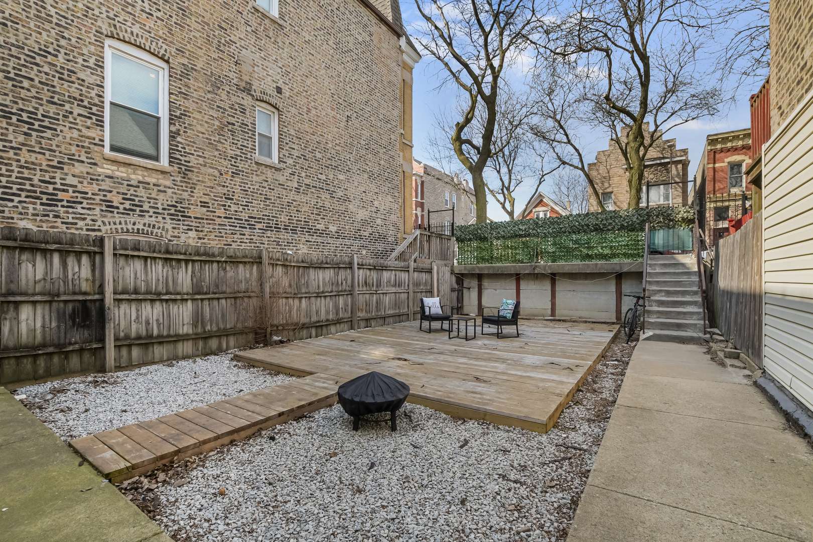Chicago, IL 60608,2227 W Cullerton Street #1