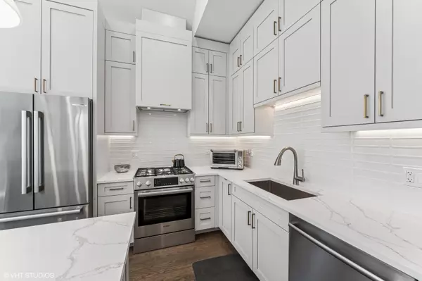 Chicago, IL 60647,2138 N Sawyer Avenue #2