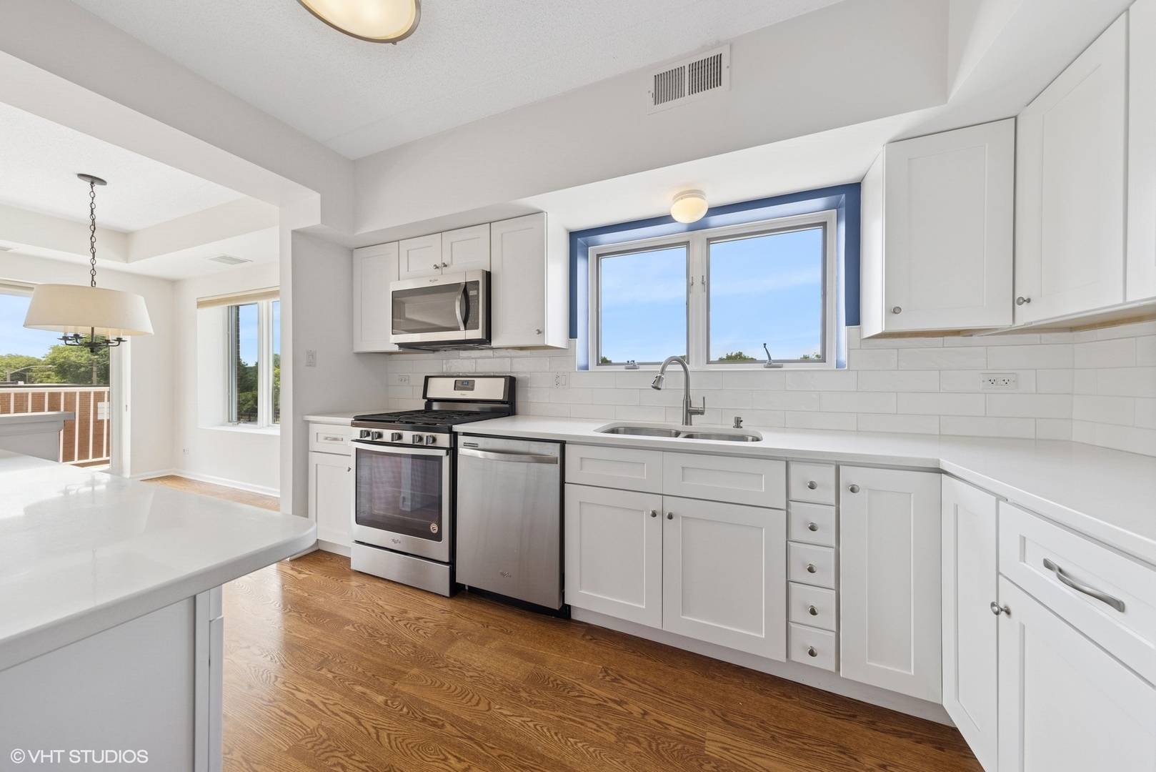 La Grange, IL 60525,14 S Ashland Avenue #305