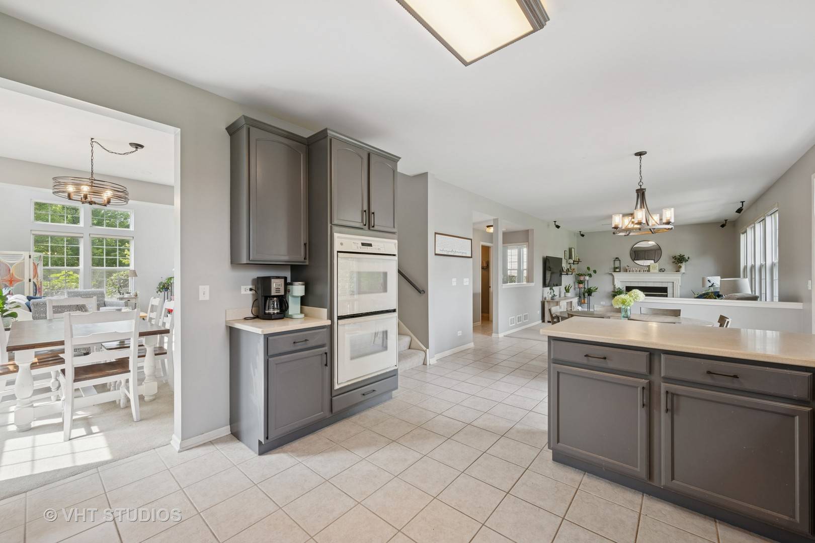 Cary, IL 60013,390 Sterling Circle