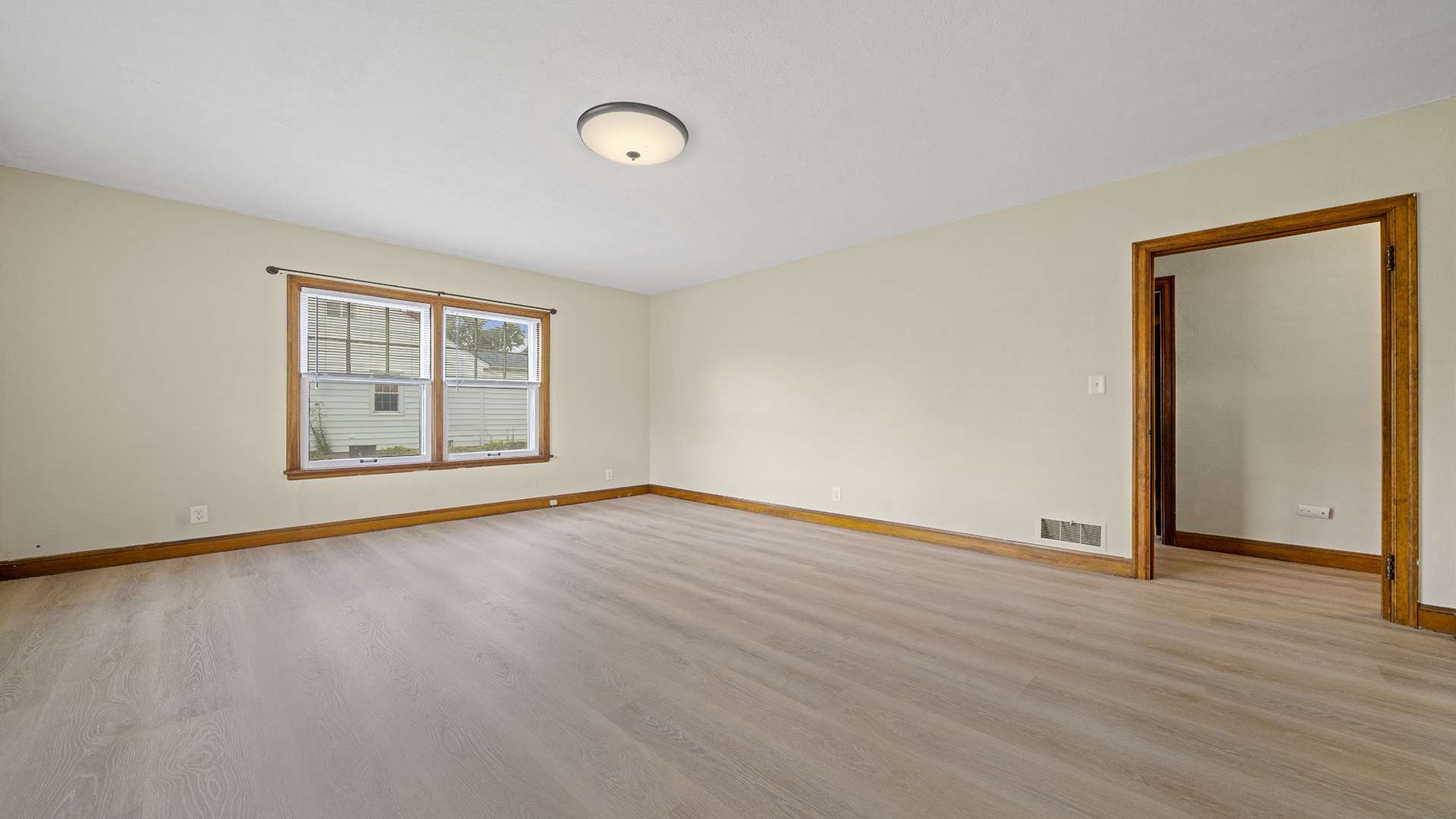 Mount Morris, IL 61054,208 W 1st Street