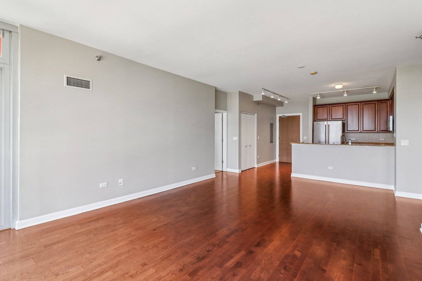 Chicago, IL 60616,1841 S Calumet Avenue #1302