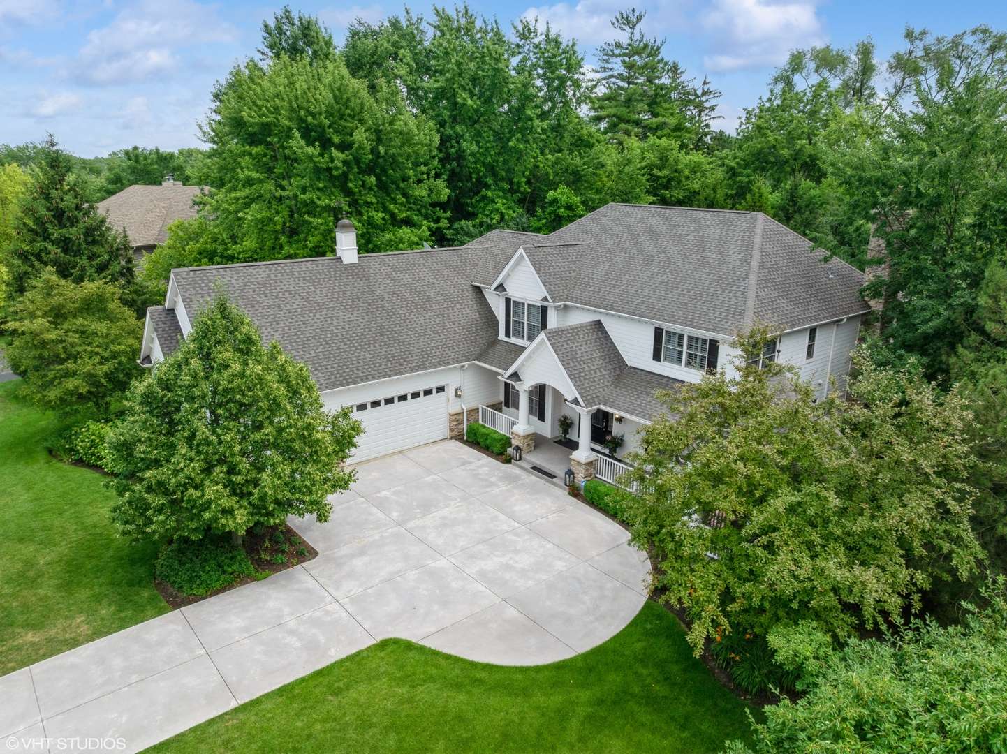 880 Hampstead Court, Barrington, IL 60010