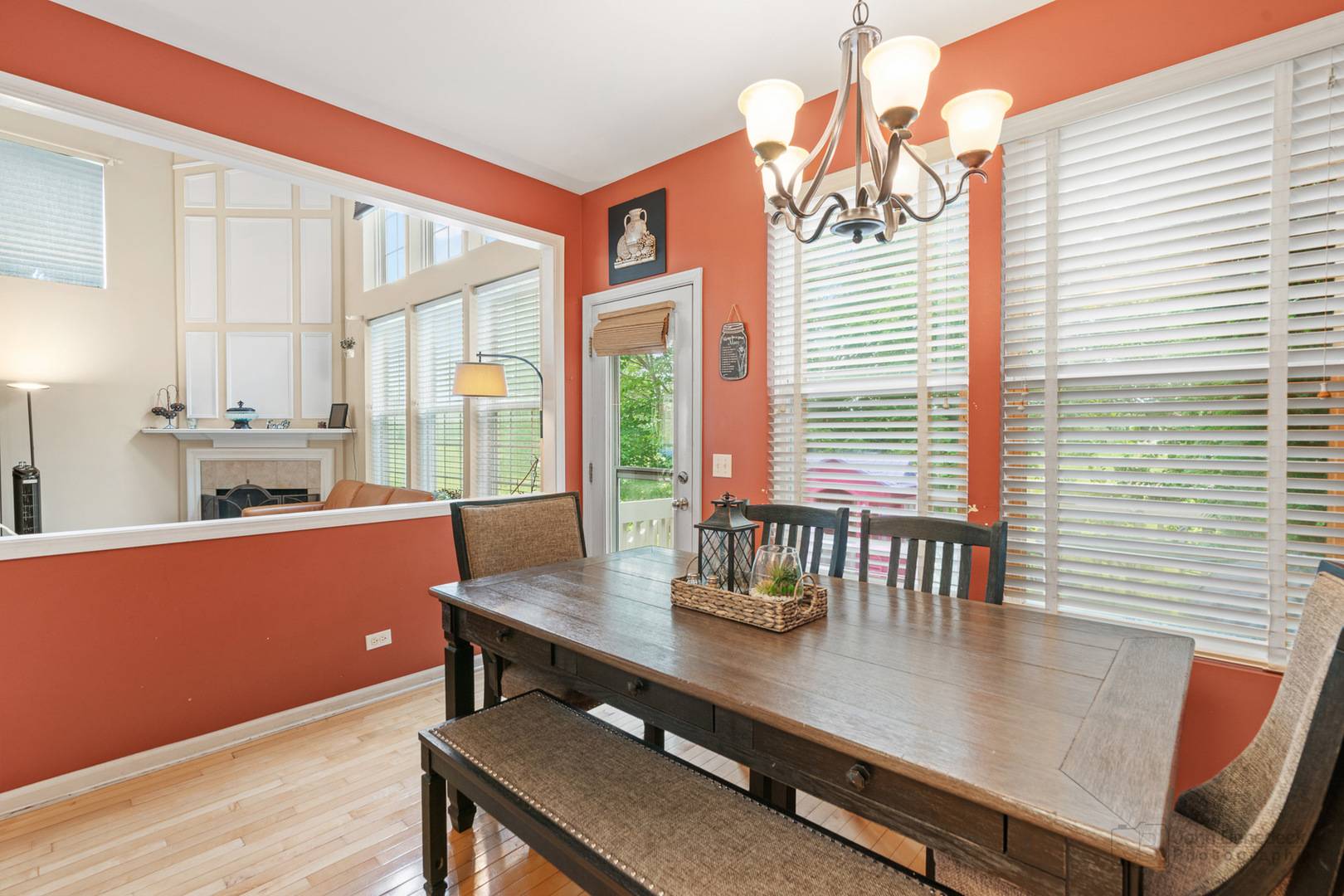 Algonquin, IL 60102,582 Woods Creek Lane