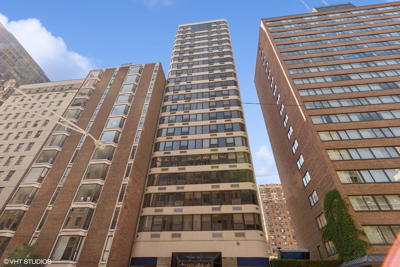 221 E Walton Place #10B, Chicago, IL 60611