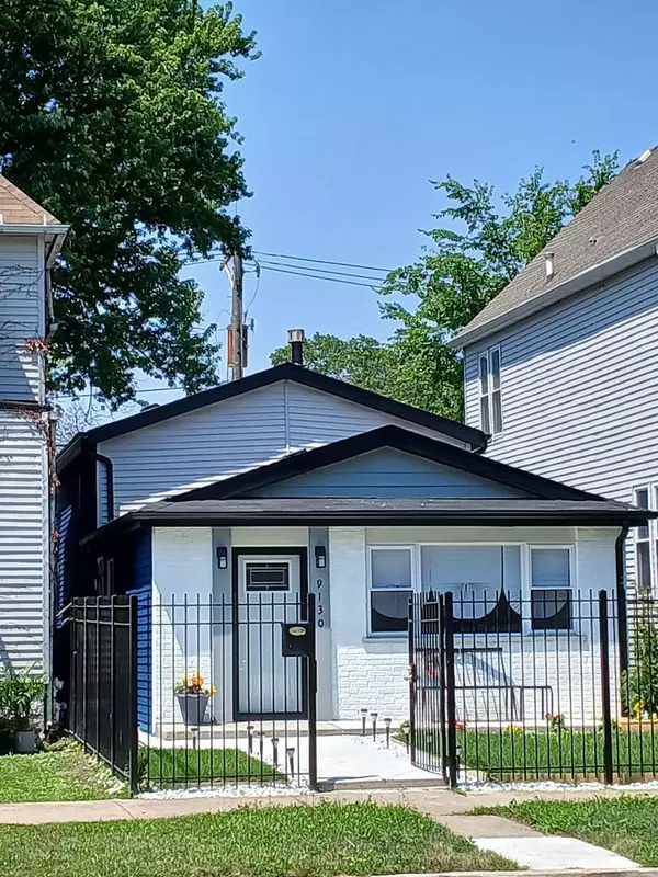 9130 S Greenwood Avenue, Chicago, IL 60619
