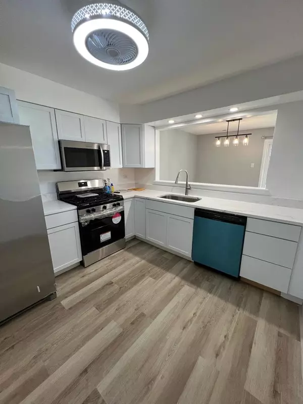 Palos Hills, IL 60465,8234 Chestnut Drive #39B