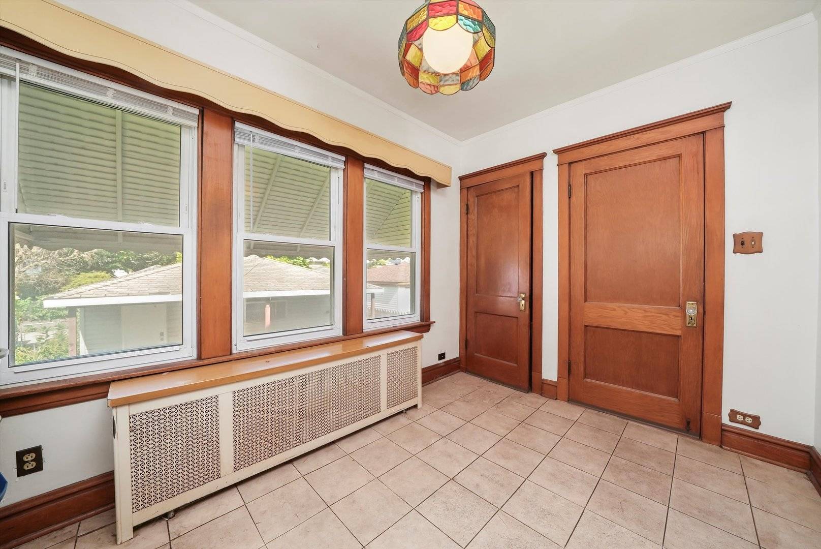 Berwyn, IL 60402,2418 Wesley Avenue