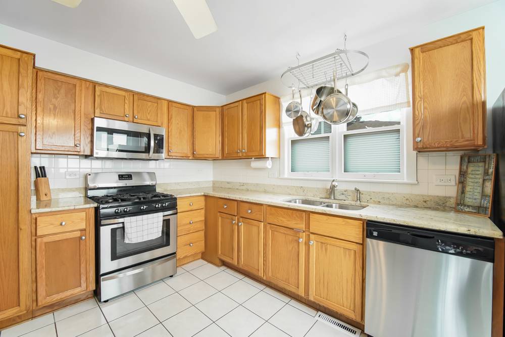 Oak Forest, IL 60452,16014 Laramie Avenue