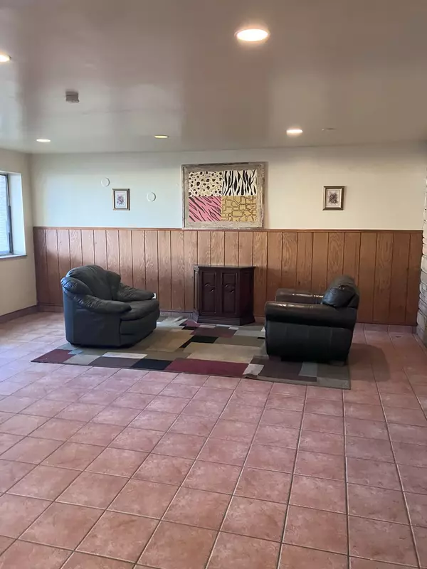 Chicago, IL 60620,8720 S Ashland Avenue #2J