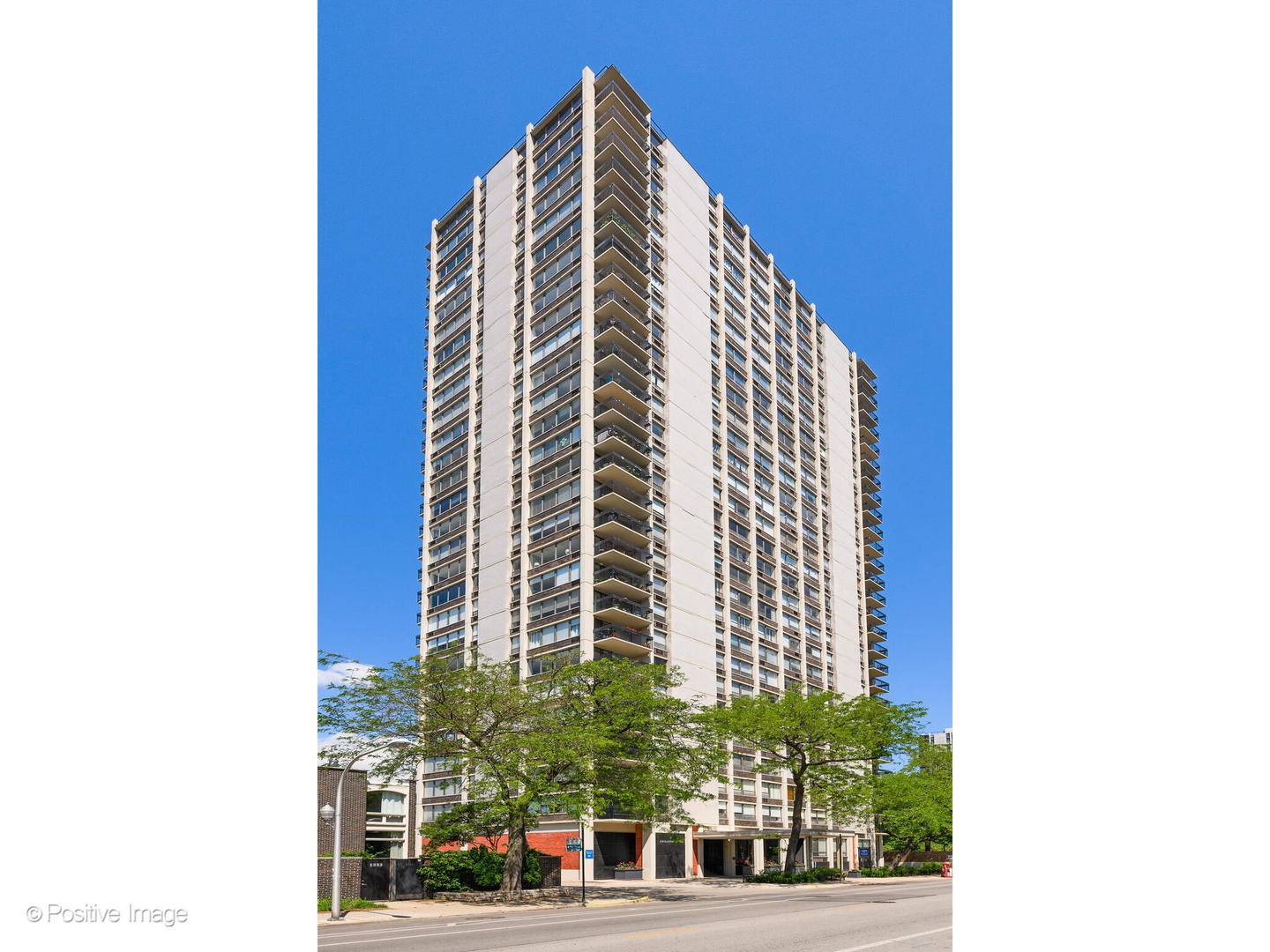 1355 N Sandburg Terrace #1707D, Chicago, IL 60610