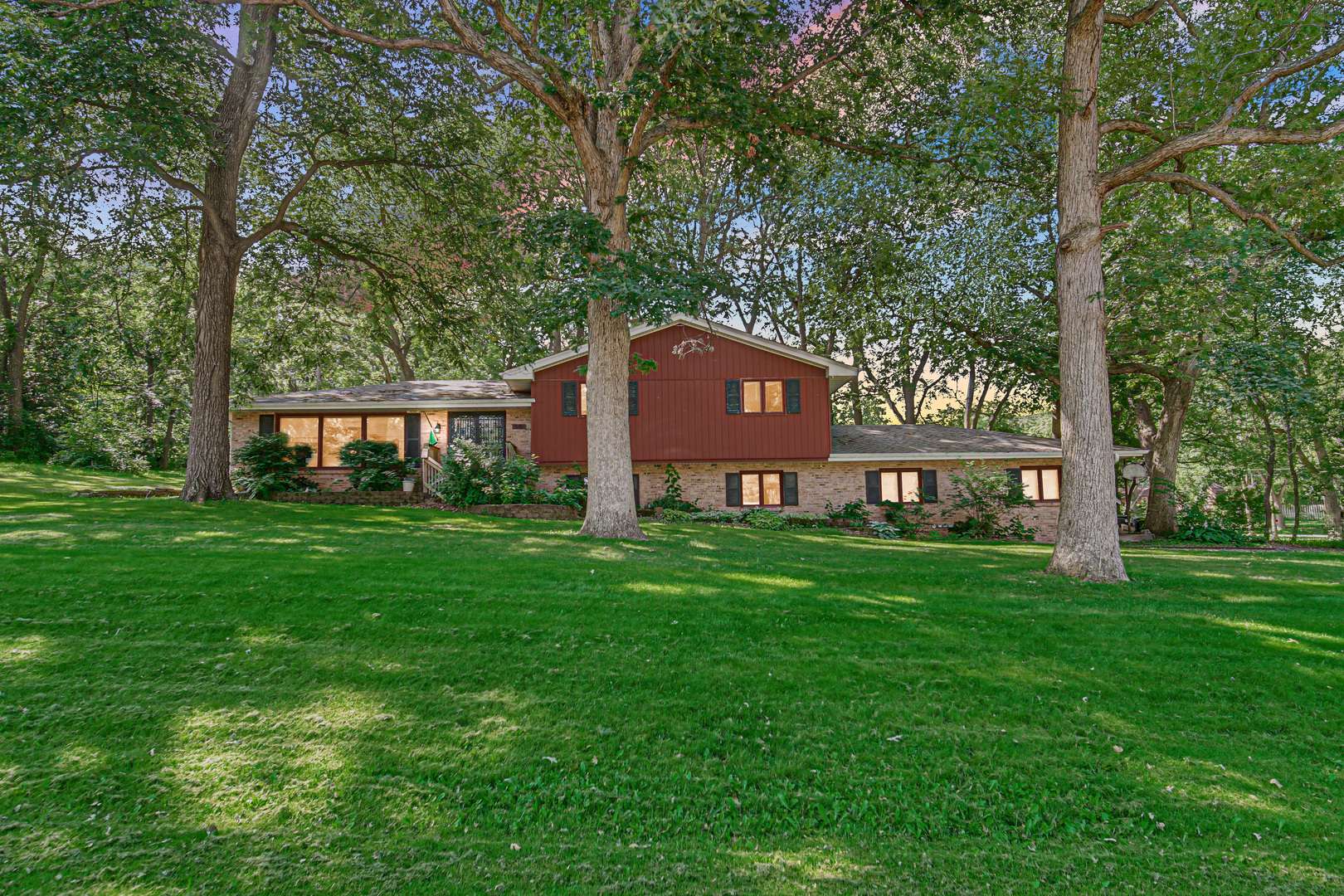 Rockford, IL 61109,3421 Dallas Road