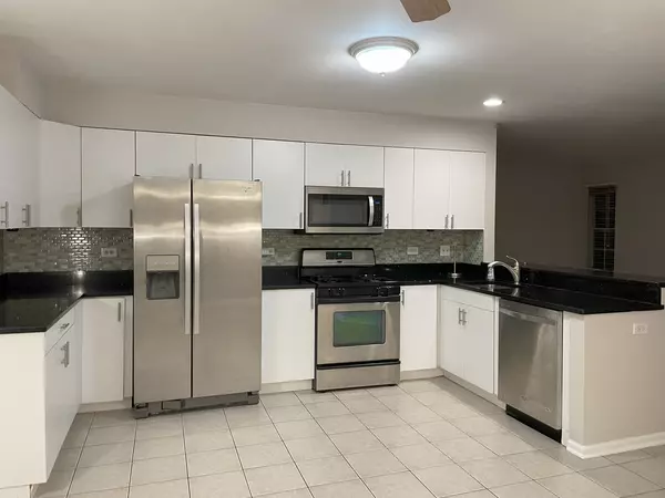 Buffalo Grove, IL 60089,243 Old Oak W Court #243