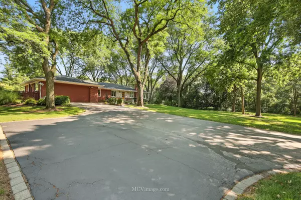 Naperville, IL 60565,2500 Lindenwood Lane