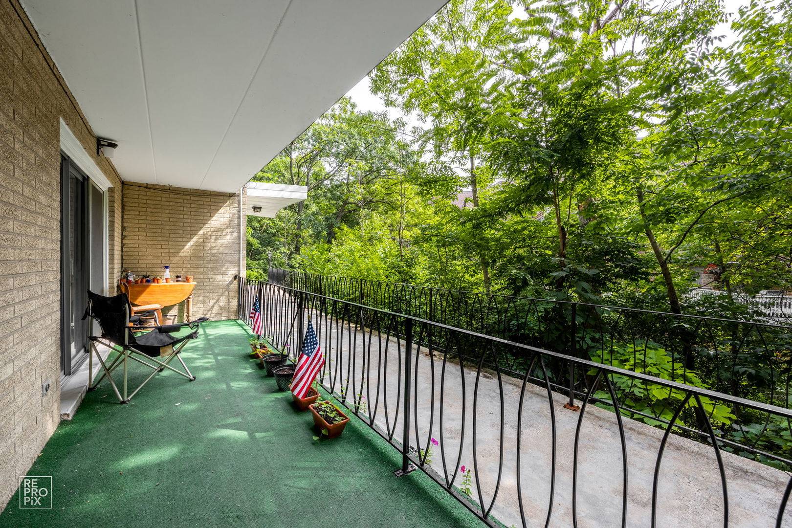 Hickory Hills, IL 60457,8604 W 95 Place #102