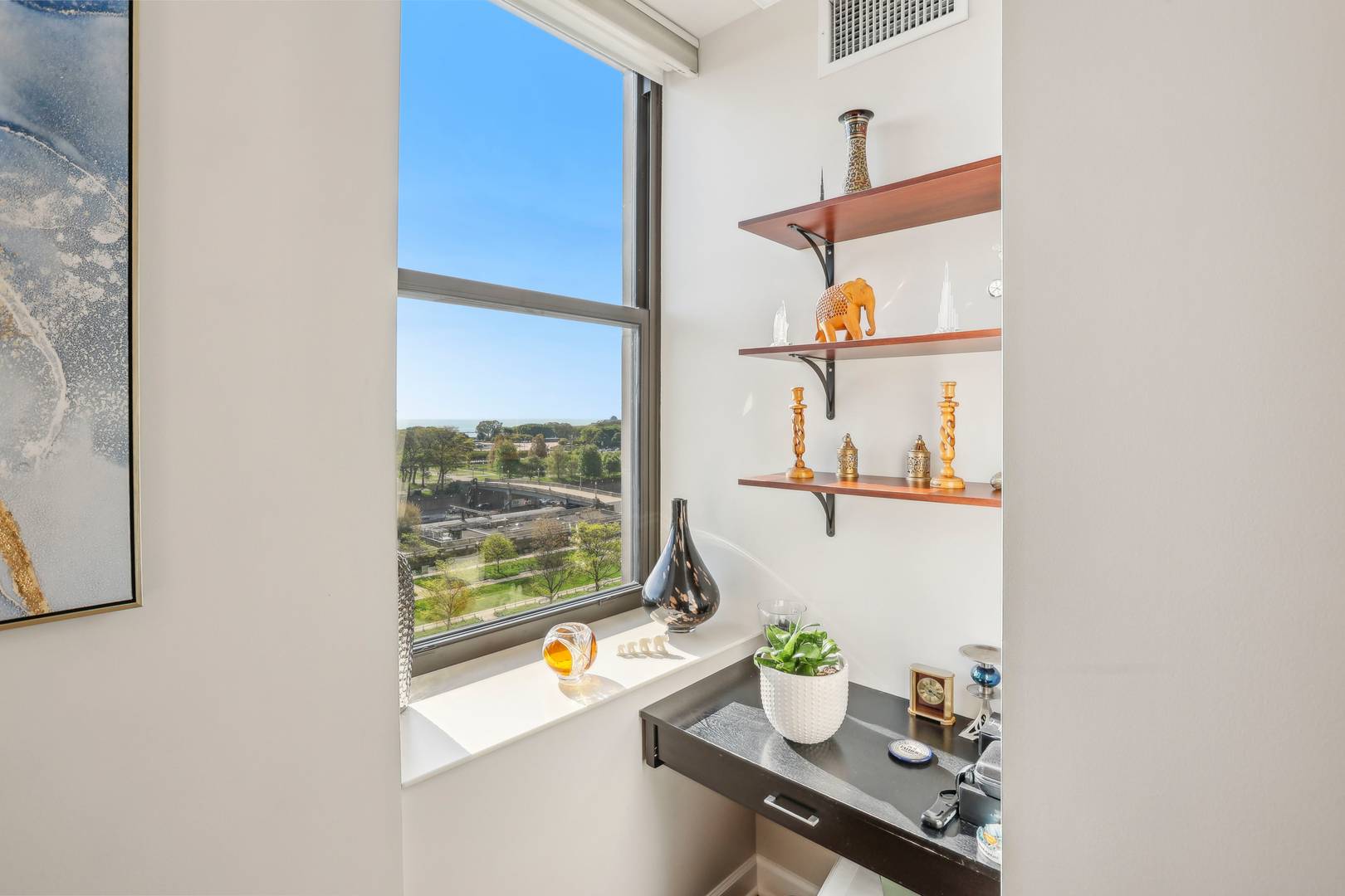 Chicago, IL 60604,310 S MICHIGAN Avenue #702