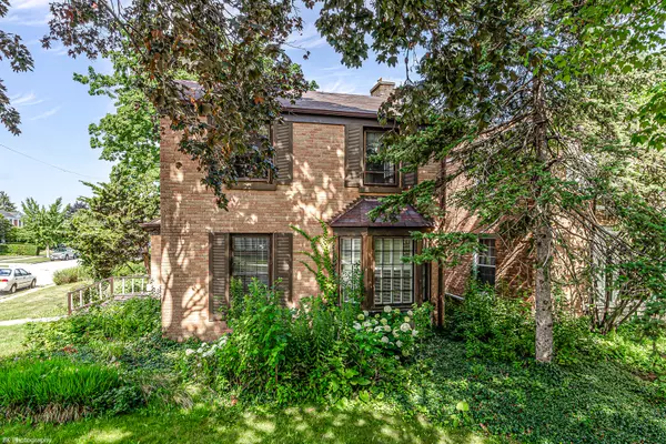 Lincolnwood, IL 60712,3810 W North Shore Avenue