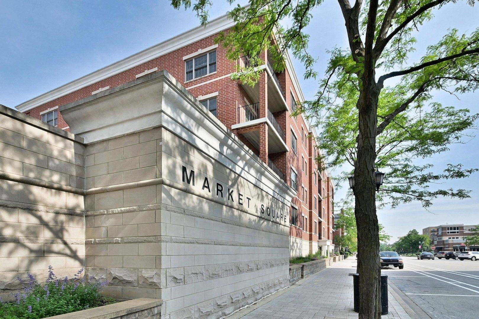 Elmhurst, IL 60126,210 N Addison Avenue #201