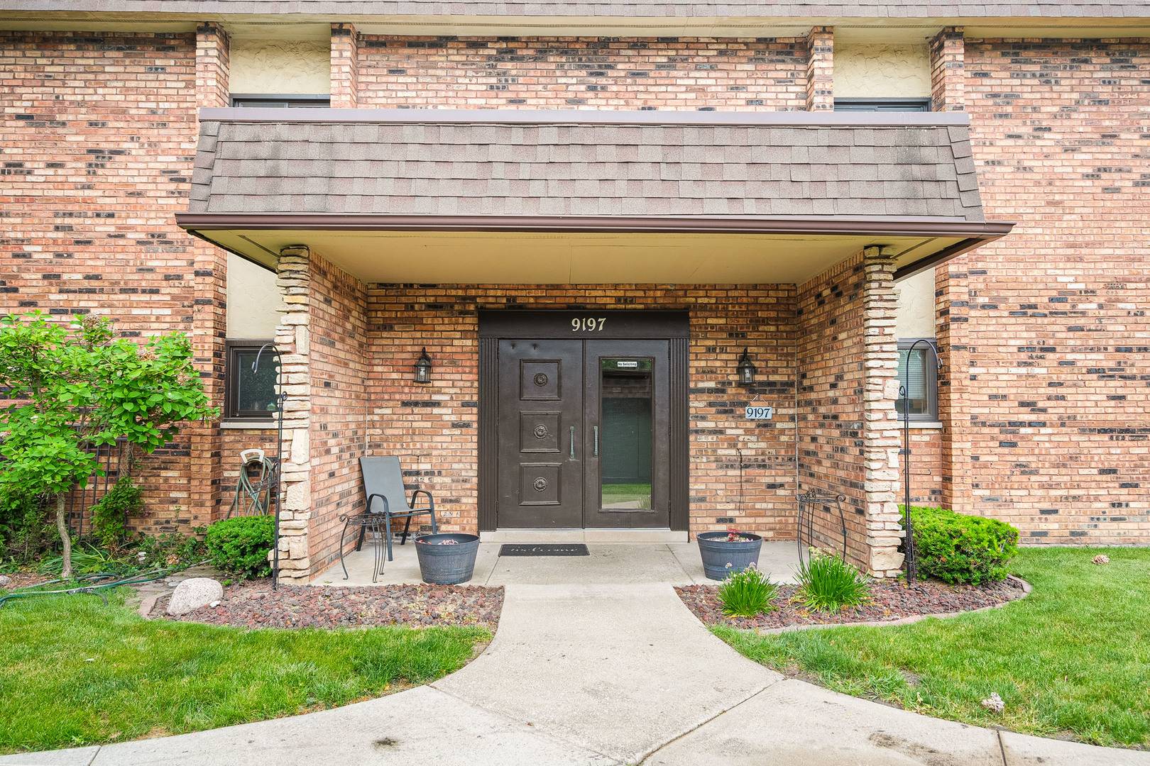 Palos Hills, IL 60465,9197 North Road #C