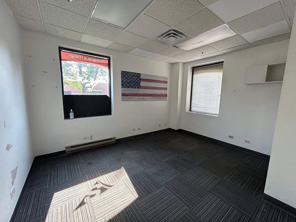 Buffalo Grove, IL 60089,350-370 Lexington Drive