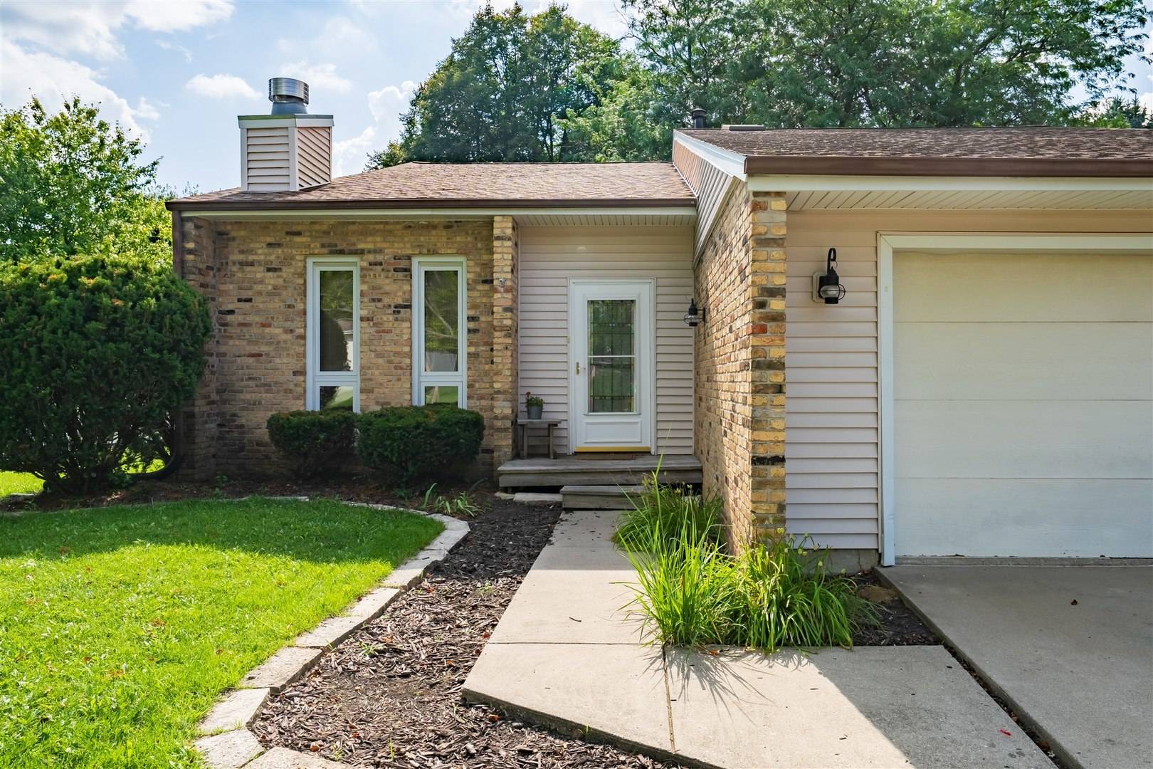 Bloomington, IL 61704,1212 Kim Drive