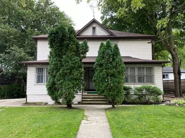 Woodstock, IL 60098,415 Dean Street