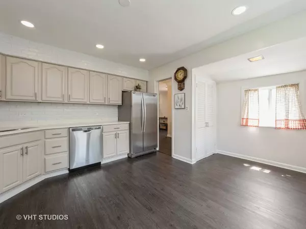 Rolling Meadows, IL 60008,2207 Eastman Street