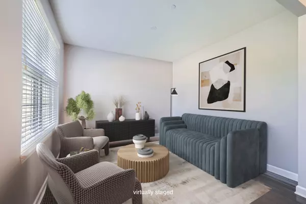 Hoffman Estates, IL 60010,5160 Carriana Court