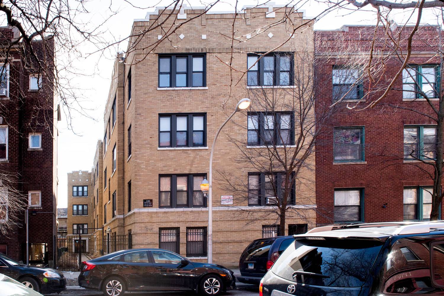 839 W Cornelia Avenue #2N, Chicago, IL 60657