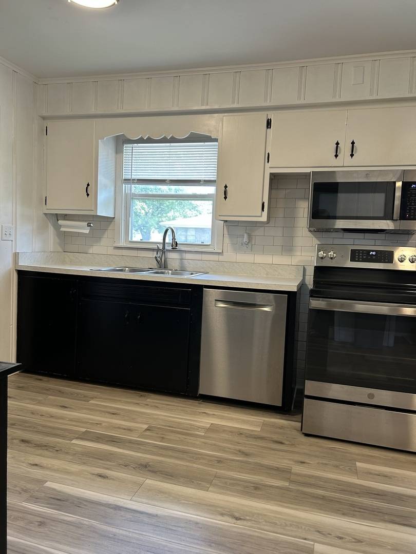 Mendota, IL 61342,1104 Oak Court