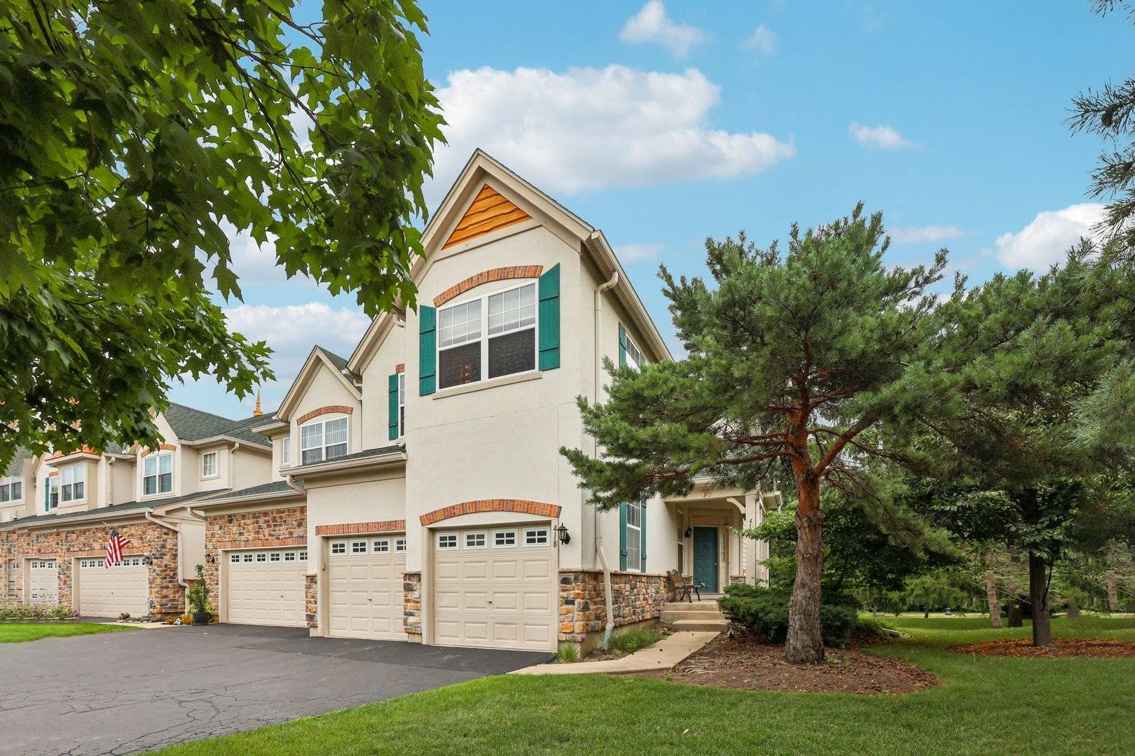 Vernon Hills, IL 60061,418 Bay Tree Circle