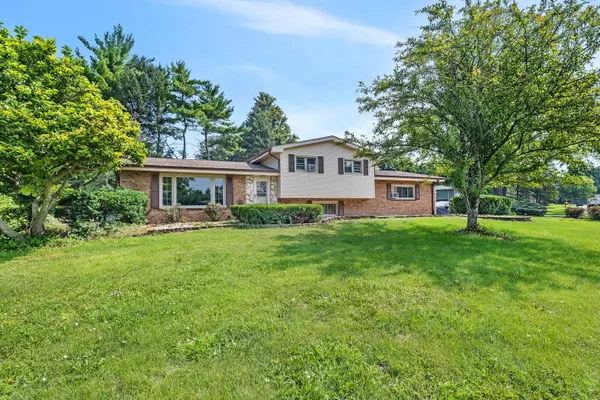 Lemont, IL 60439,20W260 Meadow Lane