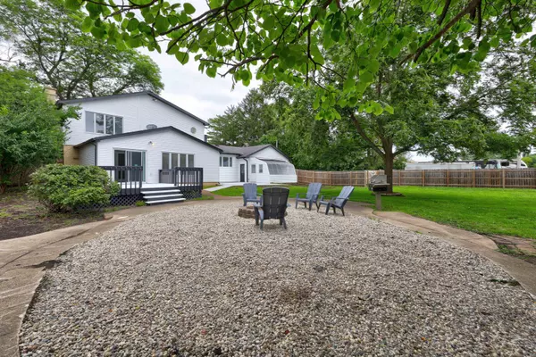Long Grove, IL 60060,7001 W Meadow Lane Road