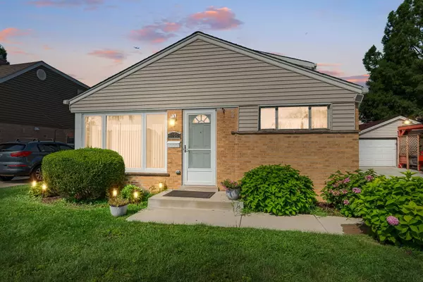 8054 S Kolmar Avenue, Chicago, IL 60652