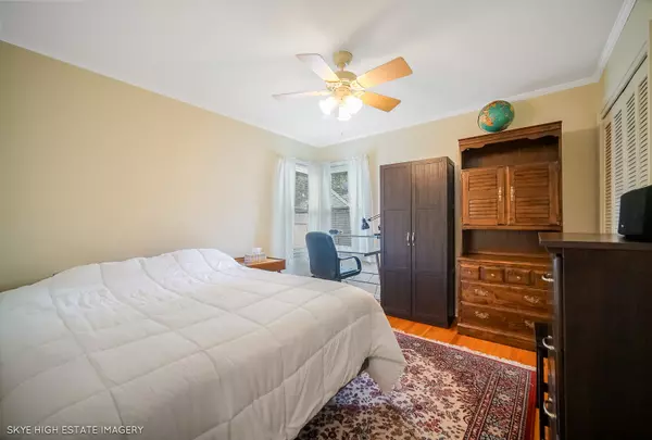 Tinley Park, IL 60477,6619 Parkside Drive