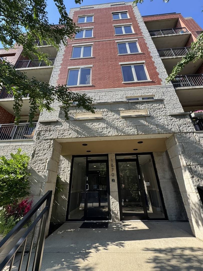 1670 Mill Street #303, Des Plaines, IL 60016