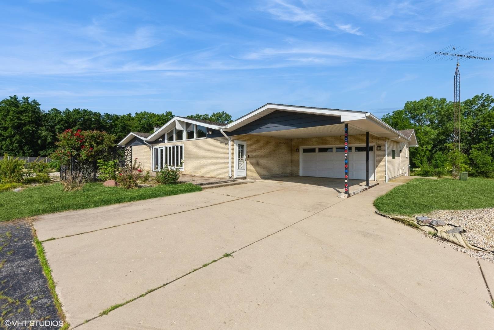 14810 W Hickory Road, Zion, IL 60099