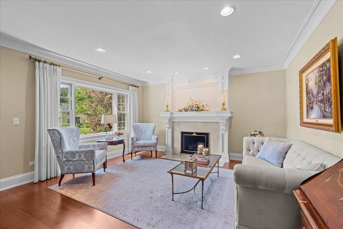 Highland Park, IL 60035,425 Orchard Lane