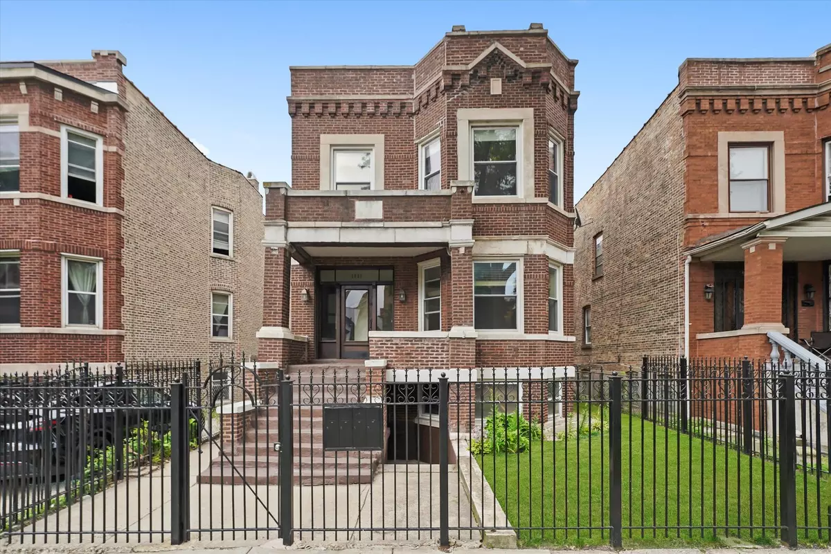 Chicago, IL 60639,1621 N Tripp Avenue
