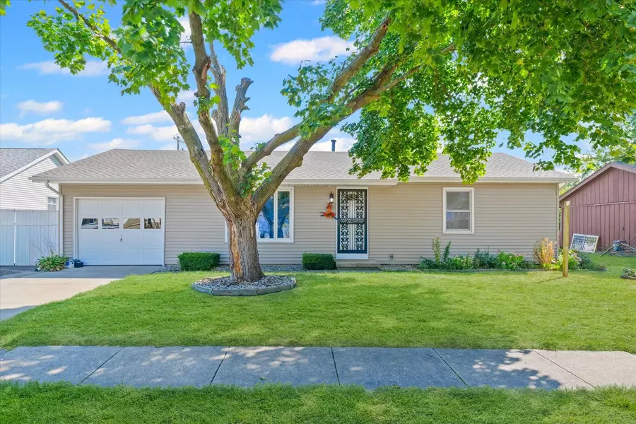 1412 Greenridge Drive, Urbana, IL 61802