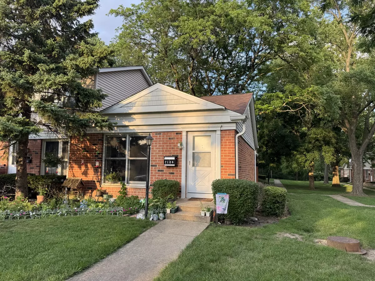 Streamwood, IL 60107,2104 Falmouth Court