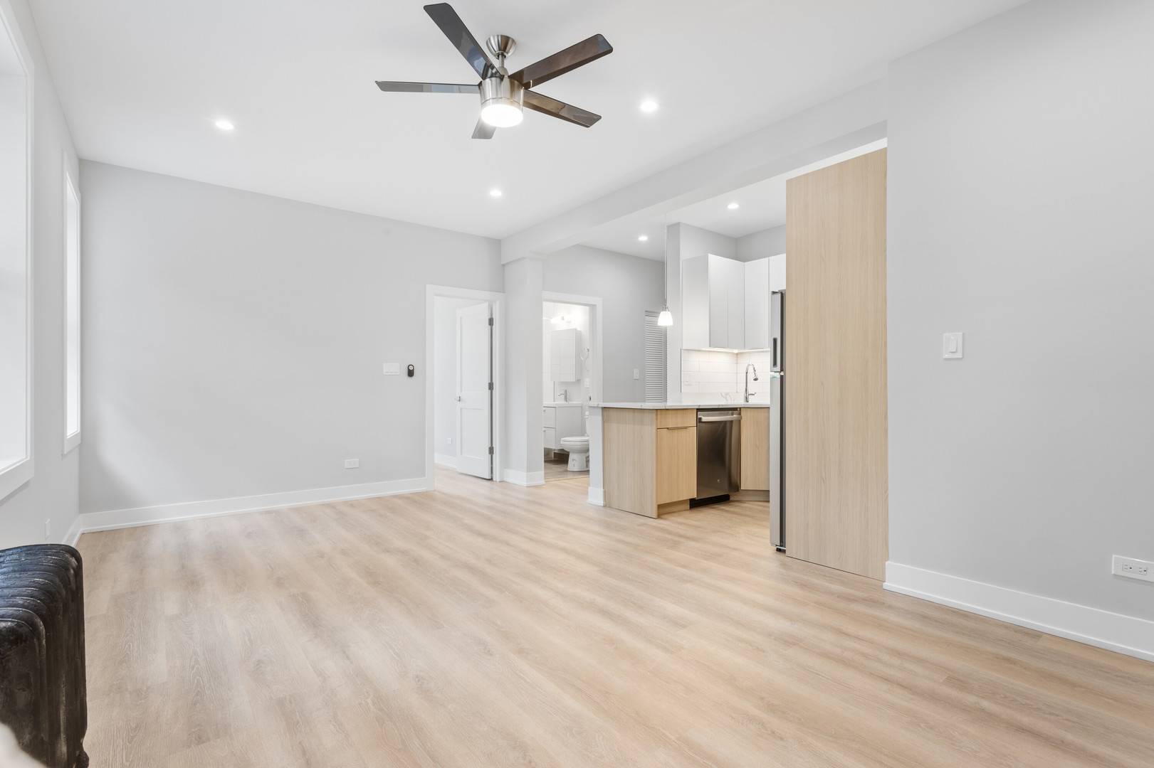 Chicago, IL 60626,7501 N Eastlake Terrace #2