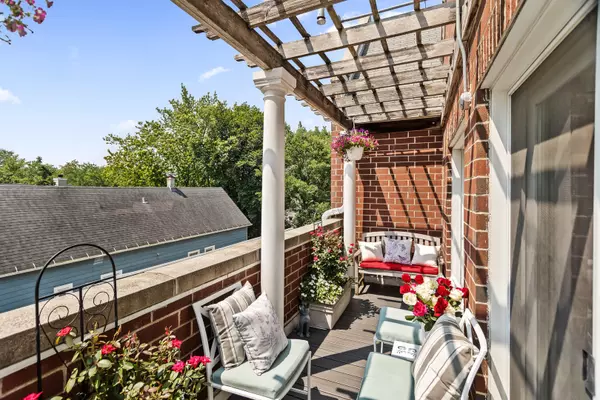 Chicago, IL 60613,3951 N Hermitage Avenue #C