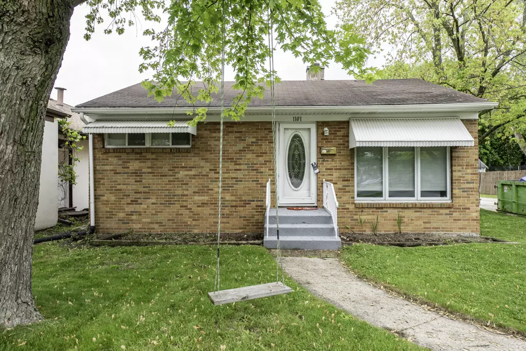 Waukegan, IL 60085,1101 Pine Street