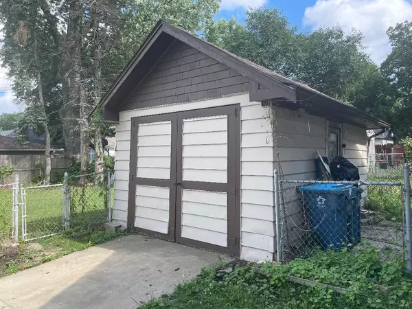 Aurora, IL 60505,329 Stuart Avenue