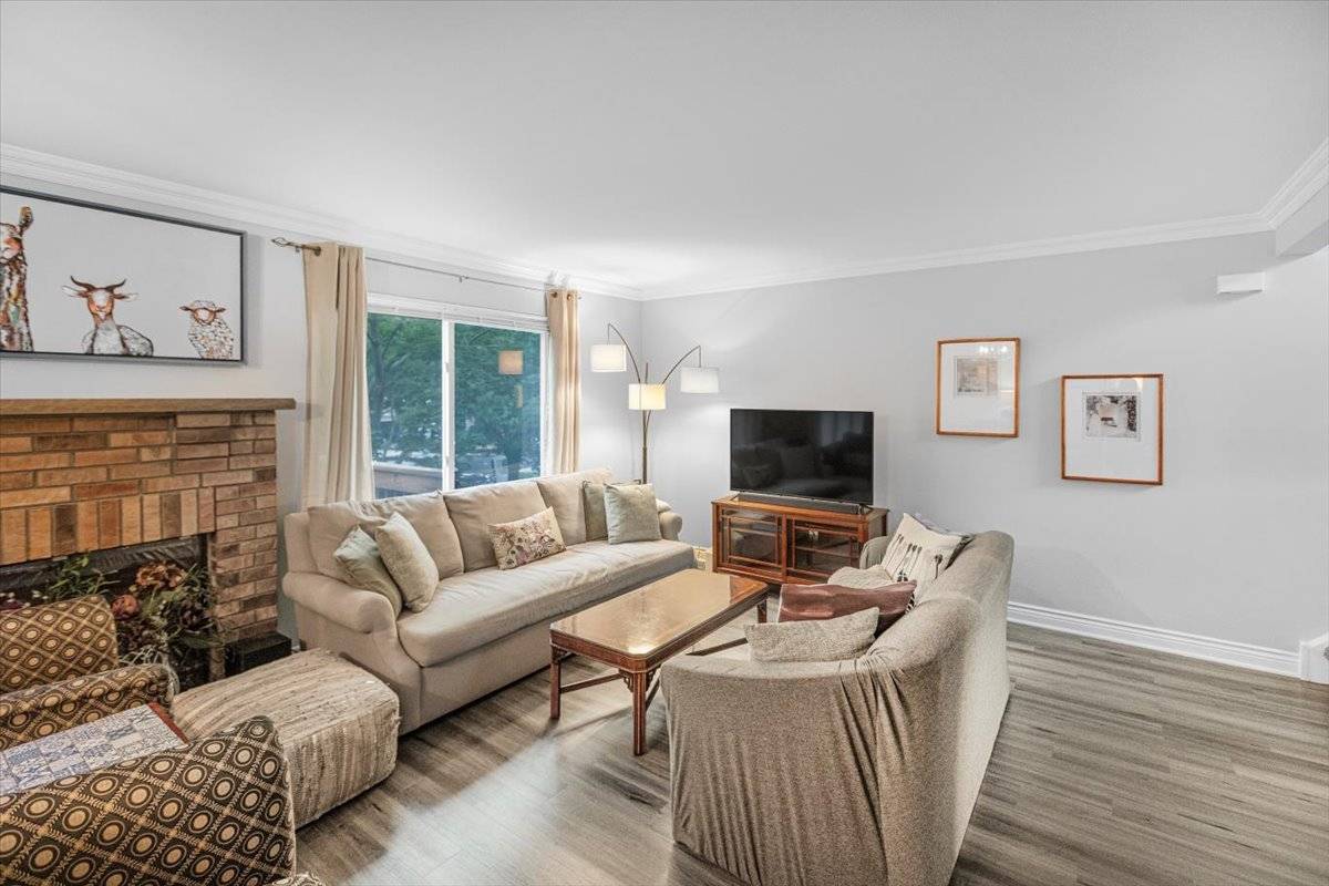 Grayslake, IL 60030,413 Stevens Court