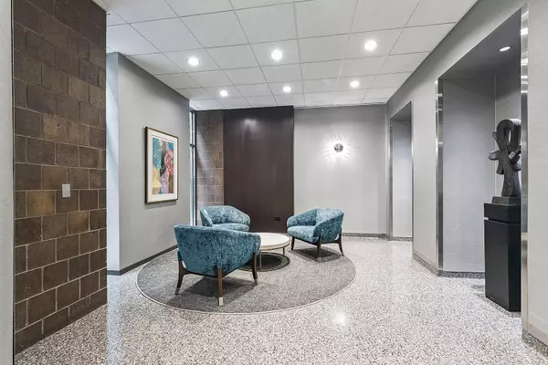 Chicago, IL 60611,405 N Wabash Avenue #2814