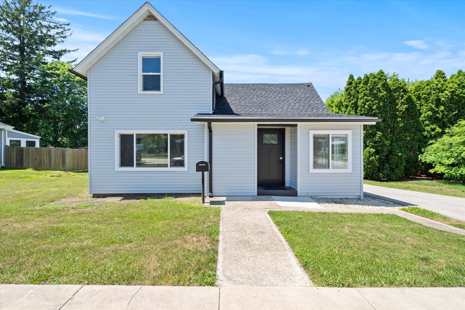 219 S Washington Street, Lockport, IL 60441