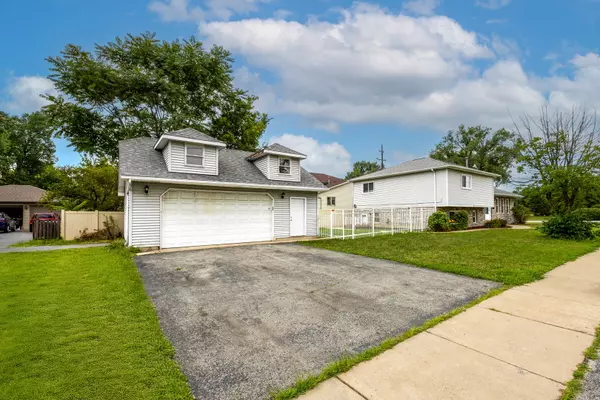 15100 Kostner Avenue, Midlothian, IL 60445